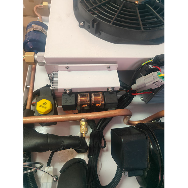 Telhado 12v 24v ac 0 -18 graus - Food & Snacks Coloring Book Bold & Easy avaliação e preço